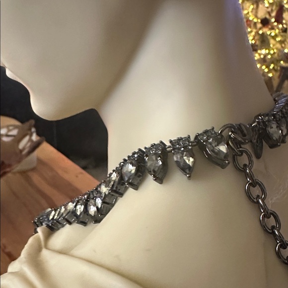 LOGO Lori Goldstein  gunmetal smoky grey crystal 20”Necklace with extender - Picture 11 of 11